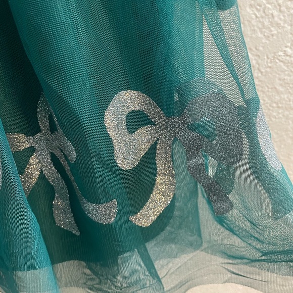 Holiday ๐ Dress ๐ Girls Size S(6-6X) or L(10-12), Green with Tule Shirt, NWT, - Picture 2 of 6